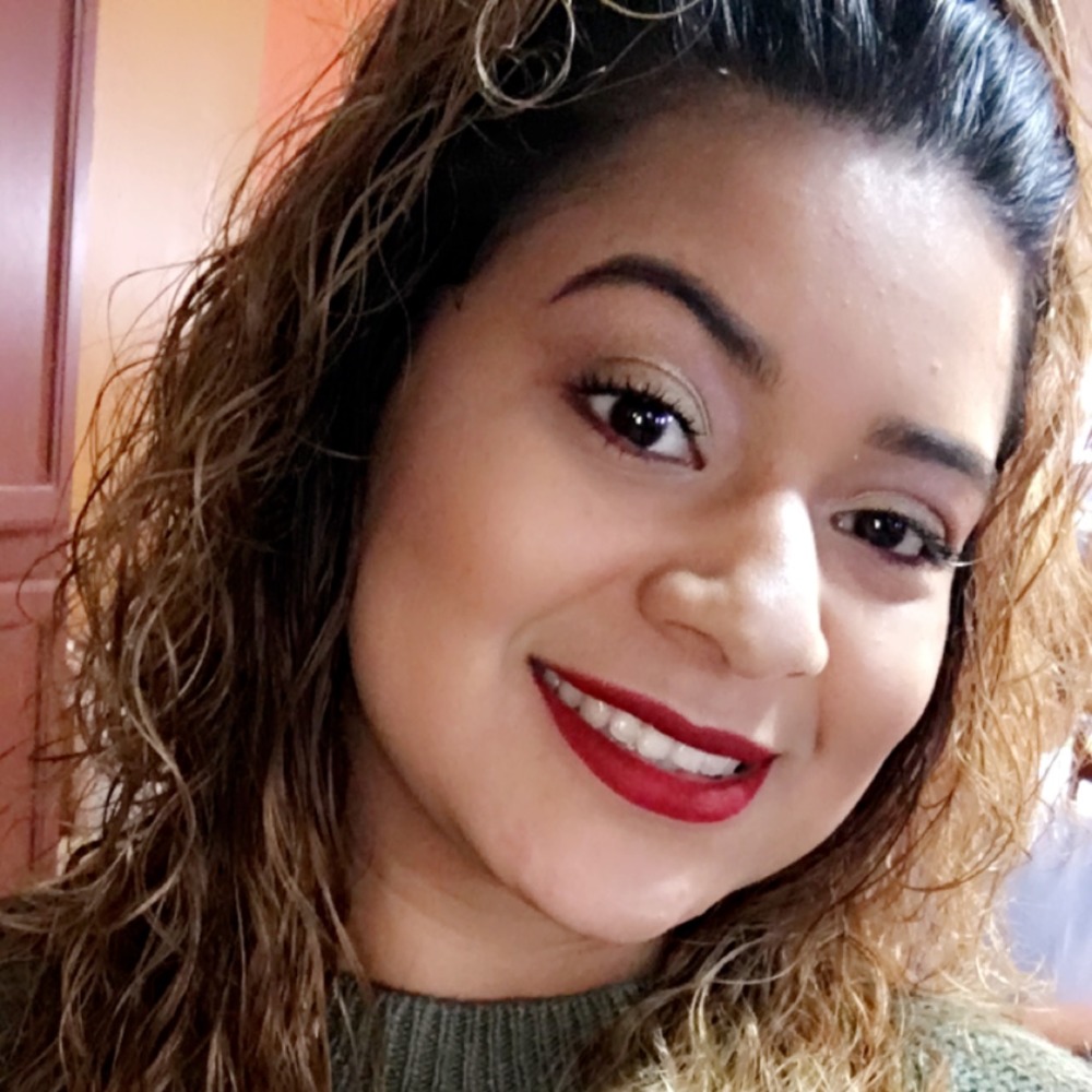 Meet your Posher, Angela